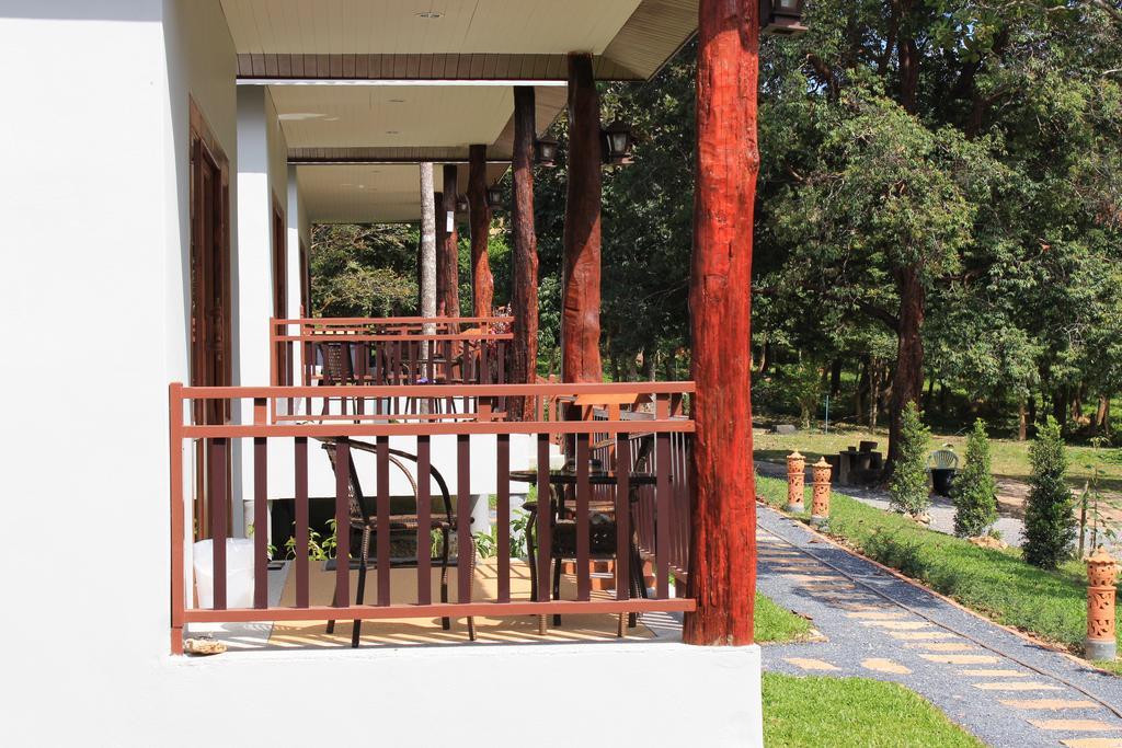 Hotel Lanta Happy Hill Ko Lanta Exterior foto