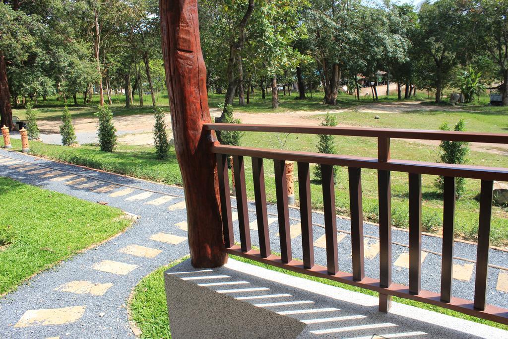 Hotel Lanta Happy Hill Ko Lanta Exterior foto